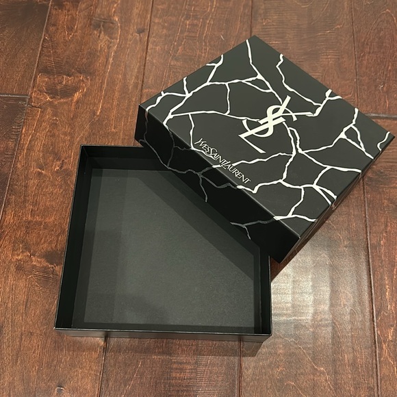 YSL black hard box - Picture 5 of 5